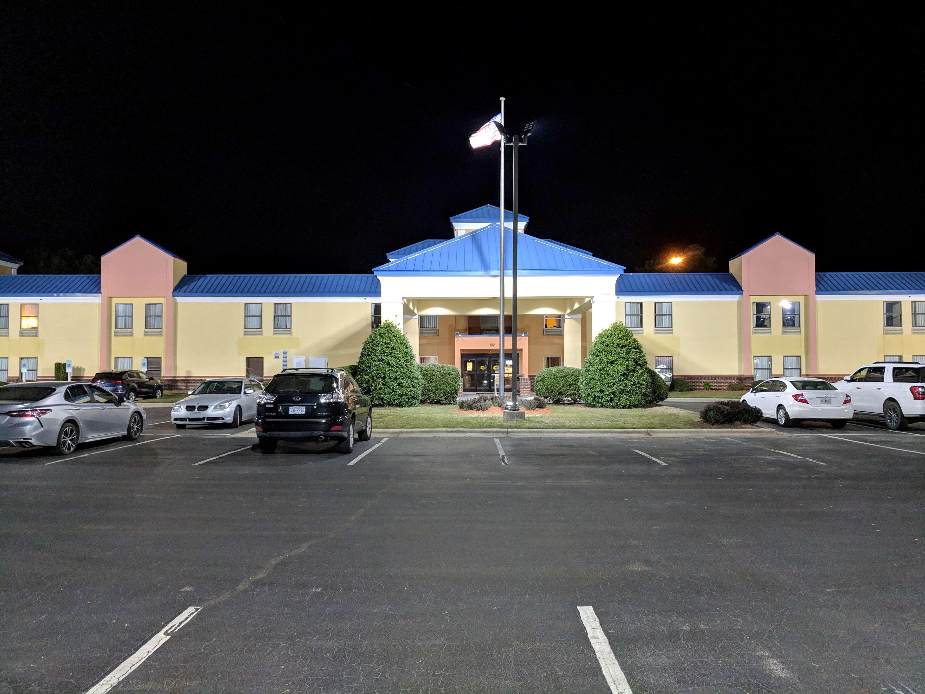 Surestay Plus Hotel Tarboro المظهر الخارجي الصورة