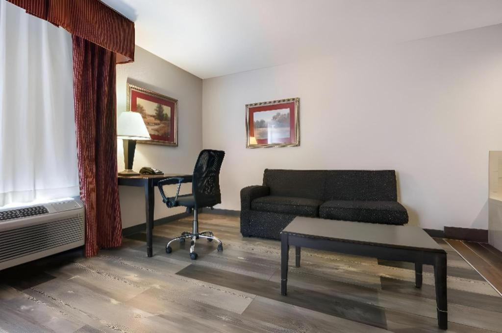 Surestay Plus Hotel Tarboro المظهر الخارجي الصورة